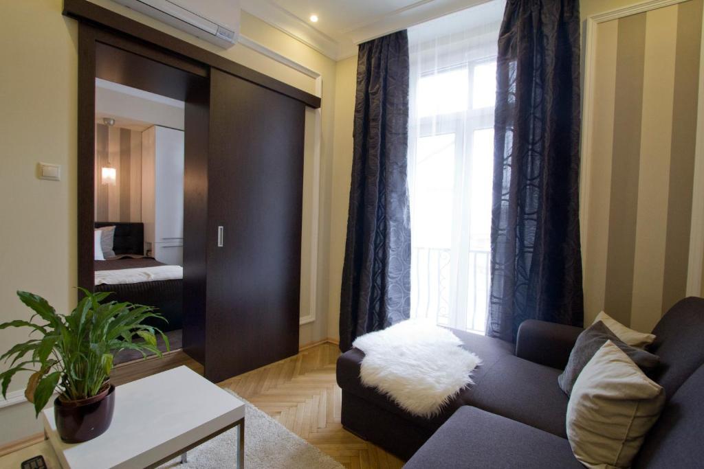 Elisabeth Bridge Apartmans * Budapesta